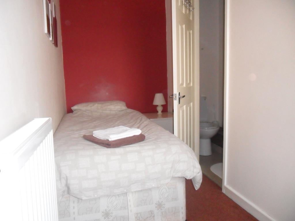 Oyo Main Top Hotel Widnes Ruang foto
