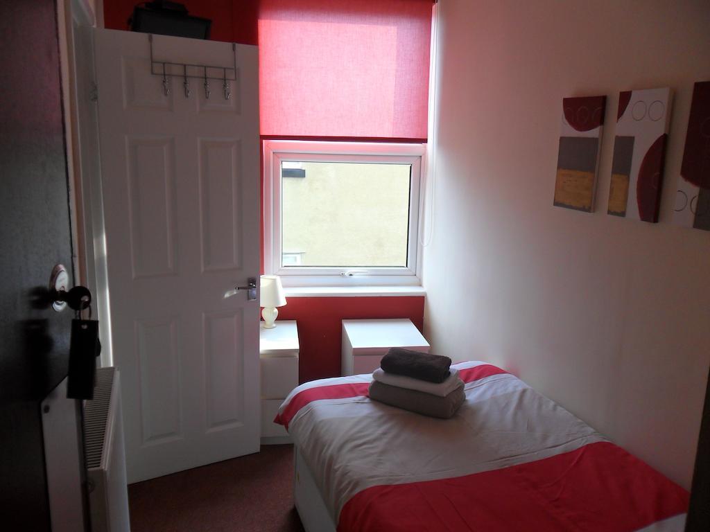 Oyo Main Top Hotel Widnes Ruang foto