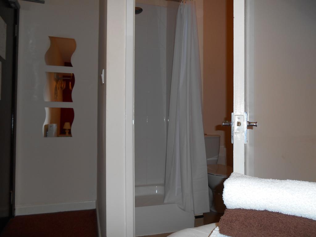 Oyo Main Top Hotel Widnes Ruang foto