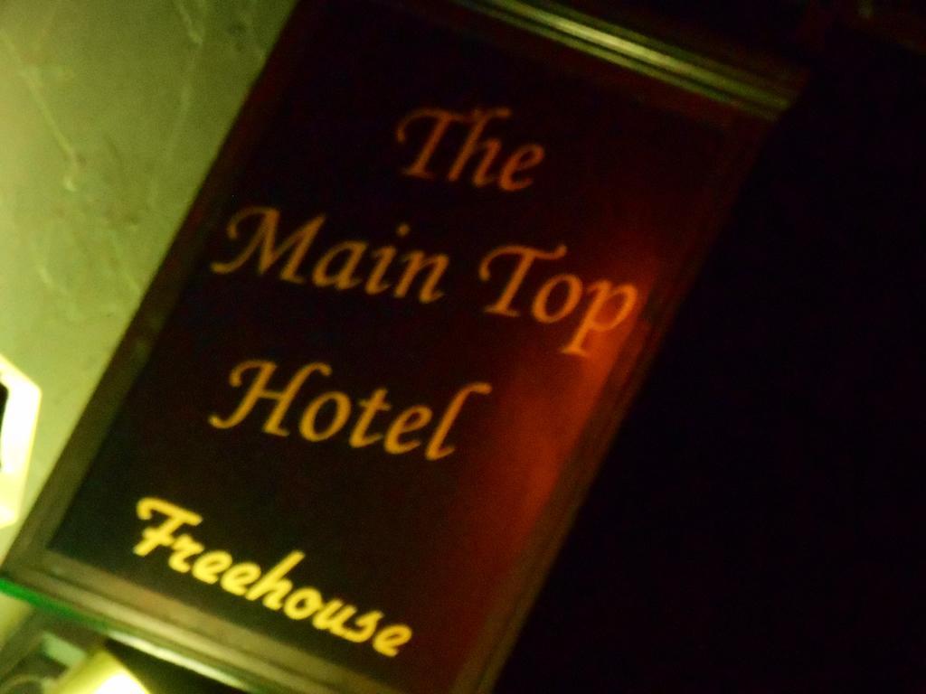 Oyo Main Top Hotel Widnes Bagian luar foto
