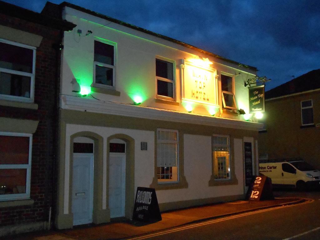 Oyo Main Top Hotel Widnes Bagian luar foto