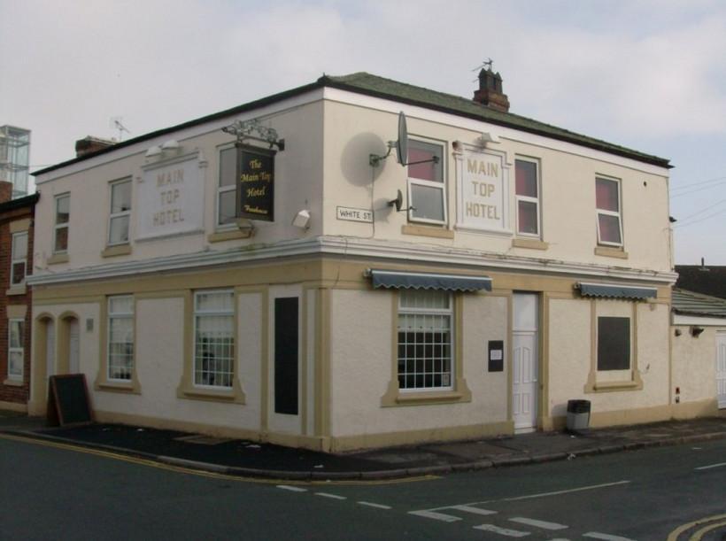 Oyo Main Top Hotel Widnes Bagian luar foto